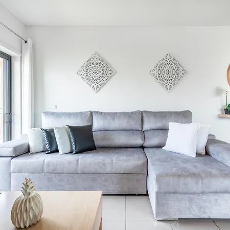 Apartment Da Rocha Ocean View With Pool By Homing *