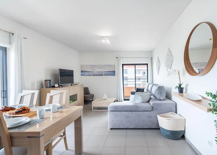 Apartment Da Rocha Ocean View With Pool By Homing Portimao