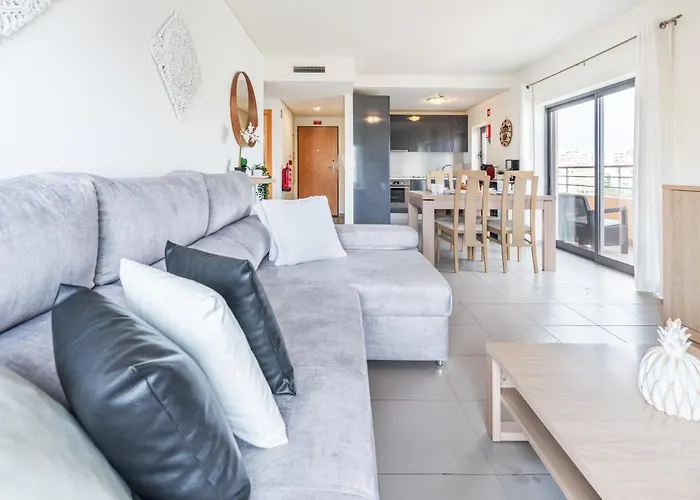 Da Rocha Ocean View With Pool By Homing Portimao