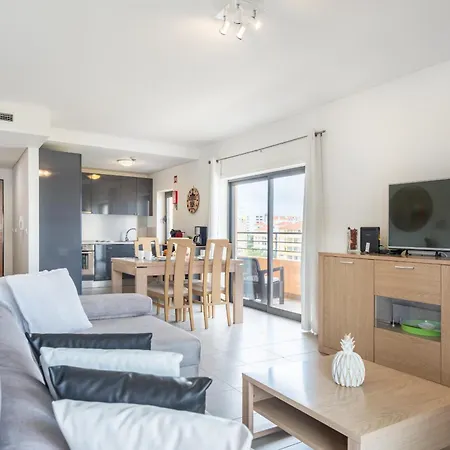 Da Rocha Ocean View With Pool By Homing Portimão